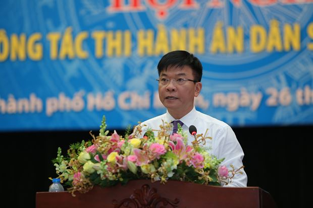 Bộ trưởng phát biểu tại Hội nghị triển khai công tác THADS, hành chính TP Hồ Chí Minh.