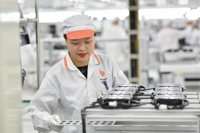 Chỉ 11 ng&agrave;y nữa Vingroup sẽ ra mắt điện thoại th&ocirc;ng minh Vsmart