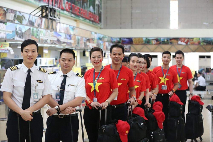 Kh&aacute;n giả cả nước như