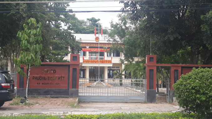 Trụ sở HĐND, UBND phường&nbsp;Đo&agrave;n Kết Thị x&atilde; Ayunpa nơi xảy ra vụ&nbsp;&aacute;n&nbsp;đau l&ograve;ng