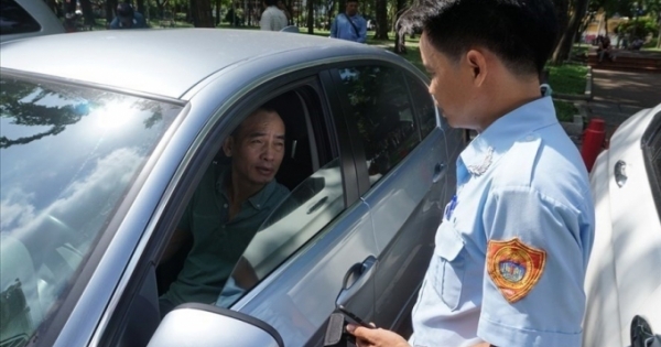 TP HCM: Thất thoát tới 84% phí đỗ xe ôtô dưới lòng đường