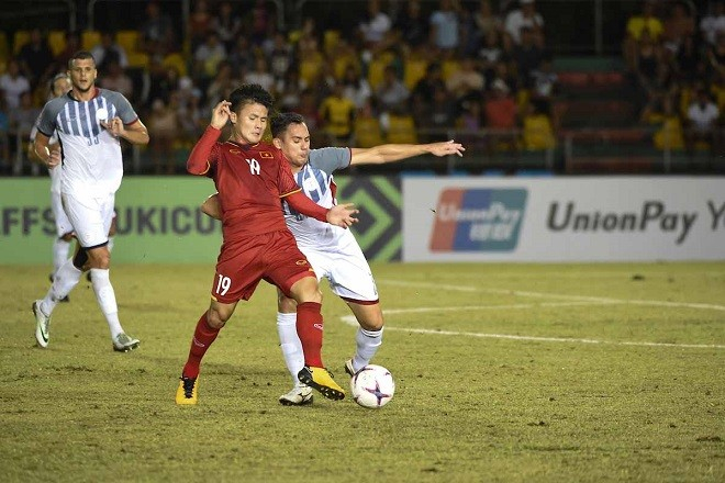 B&aacute;o ch&iacute; ch&acirc;u &Aacute; lại cho rằng Quang Hải c&oacute; trận đấu xuất sắc trước ĐT Philippines.