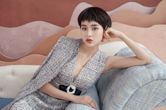 Hiền Hồ gợi &yacute; mặc thanh lịch với v&aacute;y vải tweed cho m&ugrave;a thu