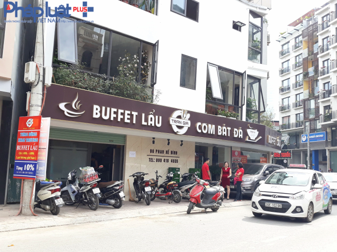 Tuy nhi&ecirc;n nh&igrave;n sang b&ecirc;n đường đối diện, c&aacute;ch đ&oacute; kh&ocirc;ng xa lại c&oacute; th&ecirc;m một địa chỉ 86 Phan Kế B&iacute;nh kh&aacute;c.