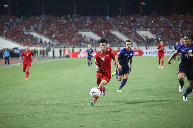 Việt Nam 2-1 Philippines: Chiến thắng ngoạn mục đưa tuyển Việt Nam v&agrave;o chung kết AFF Cup