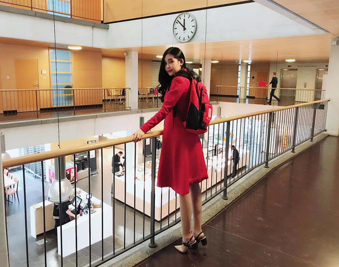 Hoa hậu Đại dương 2017 hiện đang ở Ch&acirc;u &Acirc;u để theo học chương tr&igrave;nh Thạc sĩ Quản l&yacute; sự kiện quốc tế.&nbsp;