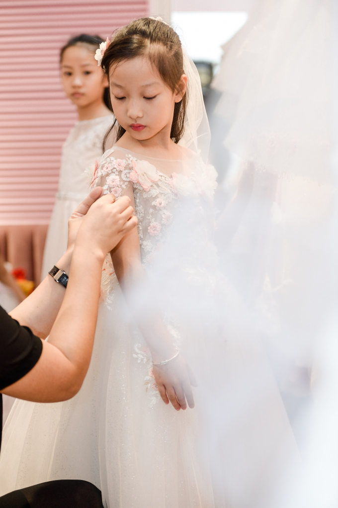 Anh Thư trong buổi thử đồ.&nbsp;