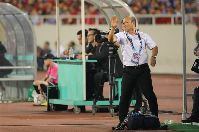 Đ&acirc;y l&agrave; điều m&agrave; tất cả vẫn thường thấy ở vị HLV người H&agrave;n Quốc.&nbsp;&nbsp;