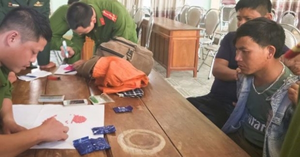 Tóm gọn đối tượng vận chuyển hơn 1.000 viên ma túy tổng hợp từ Lào về Việt Nam