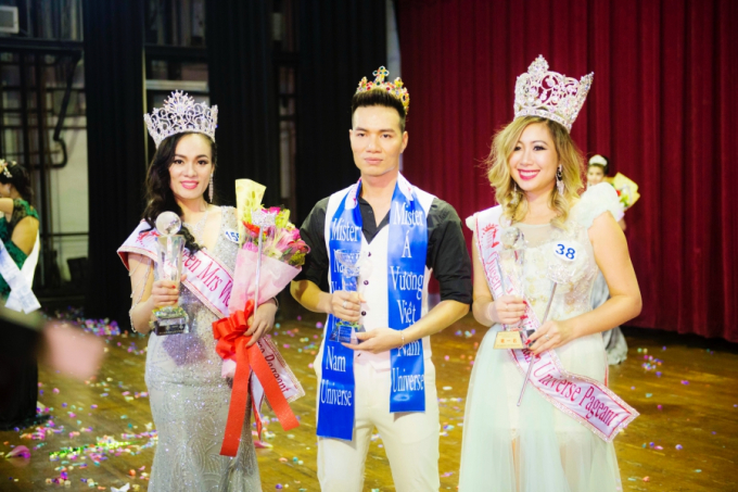 Danh hiệu &aacute; hậu 1 Mrs Vietnam Universe Pageant 2018 qu&yacute; b&agrave; thuộc về người đẹp Đinh Bội Lam, &aacute; hậu 2 Mrs Vietnam Universe Pageant 2018 thuộc về người đẹp Chanel Th&aacute;i.