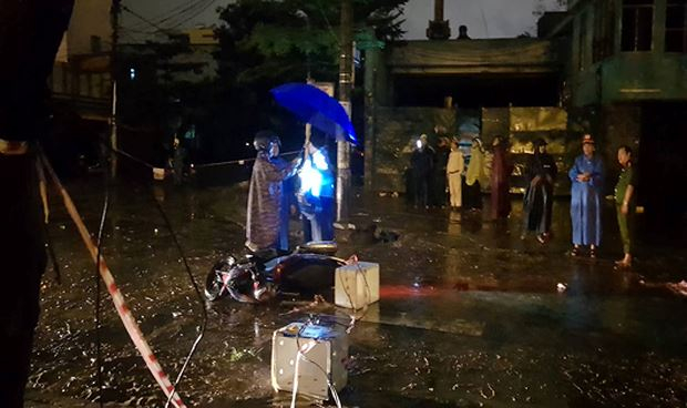 Hiện trường vụ tai nạn thương t&acirc;m.