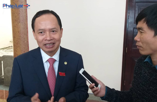 B&iacute; thư tỉnh ủy Trịnh Văn Chiến khẳng định, sẽ thay thế, loại bỏ c&aacute;n bộ yếu k&eacute;m v&igrave; sự ph&aacute;t triển chung. (Ảnh: A.Thắng)