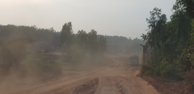 Khu vực khai thác đ&acirc;́t trái phép tại th&ocirc;n Hợp Minh, xã Kim Long, huy&ecirc;̣n Tam Dương.