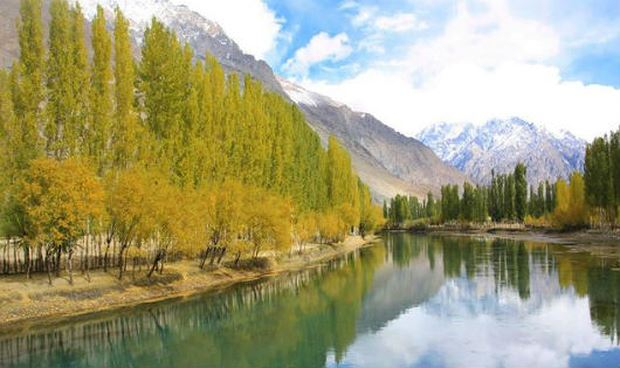 Một bức ảnh về m&ugrave;a thu b&igrave;nh y&ecirc;n ở Pakistan