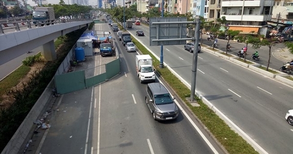 TP.HCM: Cuối năm lại cấp tập đào đường