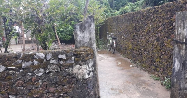 Đang tâm sự với người tình bị đâm tử vong