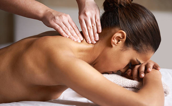 Bị đột quỵ do massage cổ