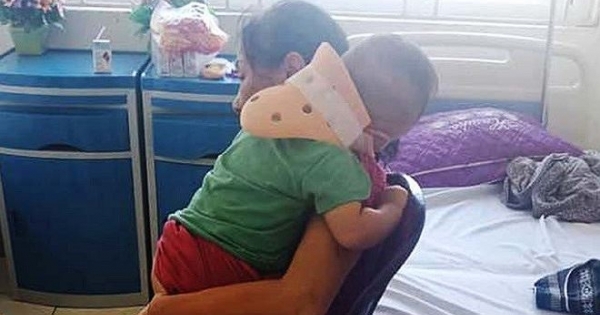 Cha “ngáo đá” ôm con hơn 1 tuổi “tung hứng” trên nóc nhà: Lời kể của gia đình bị “tai bay vạ gió”