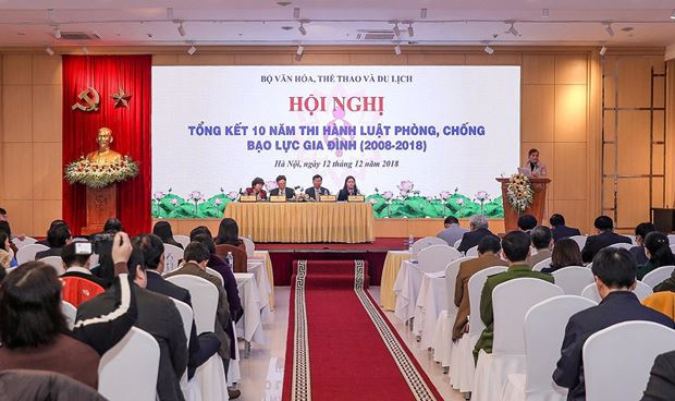 Hội nghị tổng kết 10 năm thi h&agrave;nh luật PCBLGĐ