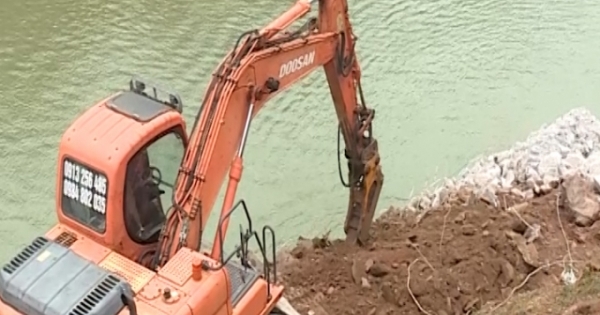 Hà Giang: Phá dỡ công trình lấn chiếm sông Lô