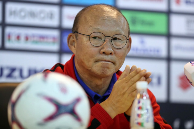 HLV Park Hang Seo hứa hẹn với CĐV Việt Nam