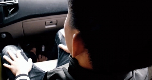 Hiệu trưởng bị tố xâm hại học sinh nam sẽ bị tội danh gì?