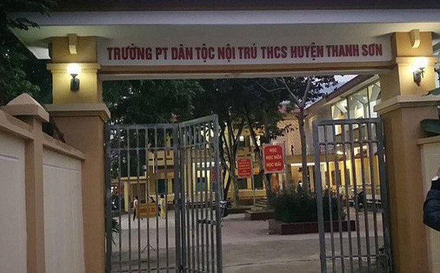 Phổ th&ocirc;ng d&acirc;n tộc nội tr&uacute; THCS Thanh Sơn, tỉnh Ph&uacute; Thọ - Nơi bị tố xảy ra sự việc tr&ecirc;n. Ảnh: Petrotimes