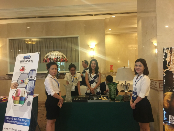 Hội thảo l&agrave; cơ hội để c&aacute;c doanh nghiệp mở rộng h&igrave;nh ảnh thương hiệu, sản phẩm, dịch vụ tới người ti&ecirc;u d&ugrave;ng.