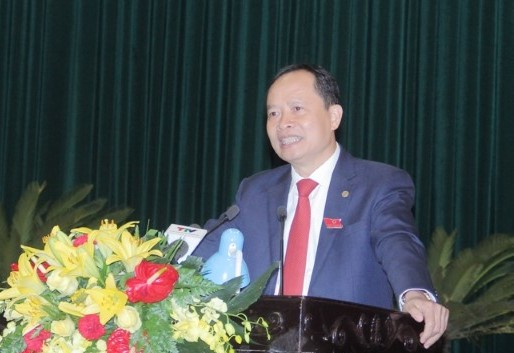 B&iacute; thư tỉnh ủy Trịnh Văn Chiến thẳng thắn ph&ecirc; b&igrave;nh một số đơn vị b&aacute;o c&aacute;o số liệu sơ s&agrave;i, kh&ocirc;ng đ&uacute;ng thực tế