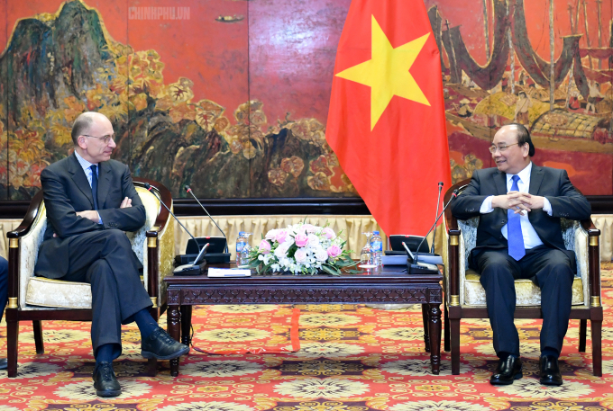 Thủ tướng Nguyễn Xu&acirc;n Ph&uacute;c tiếp &ocirc;ng Enrico Letta, Chủ tịch Hiệp hội Italy-ASEAN, nguy&ecirc;n Thủ tướng Italy.