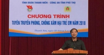 Thôi, đừng diễn nữa