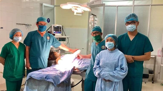 &Ecirc; k&iacute;p đ&atilde; l&agrave;m việc suốt gần 10 giờ