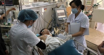 Cảnh báo ngộ độc rượu gia tăng dịp cuối năm