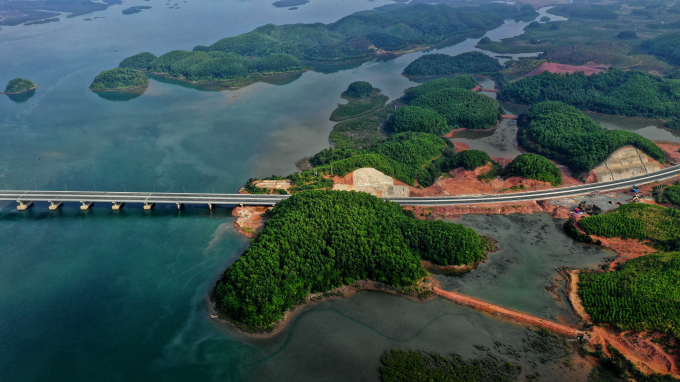 Cao tốc Hạ Long V&acirc;n Đồn.