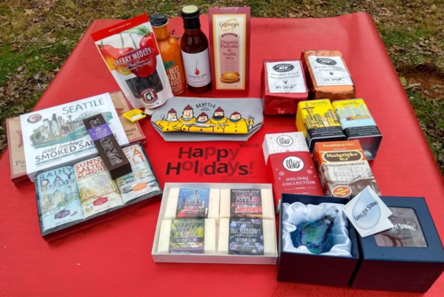 Một phần hộp qu&agrave; của Bill Gates năm nay. Ảnh: Reddit Gifts