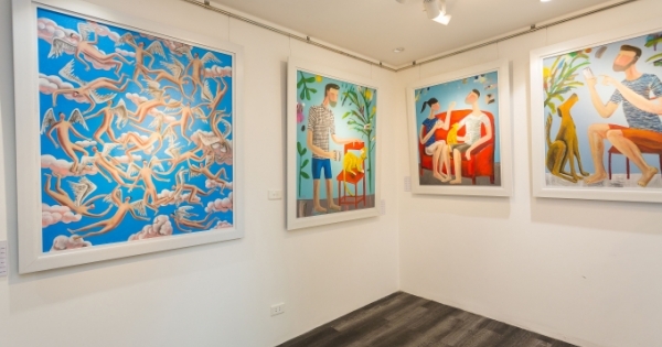 Họa sỹ nào tham dự Hội chợ nghệ thuật tổ chức tại London?