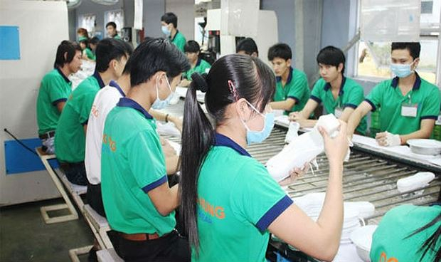 Kh&ocirc;ng n&ecirc;n ph&acirc;n biệt tuổi nghỉ hưu của lao động nam v&agrave; nữ (ảnh minh họa)