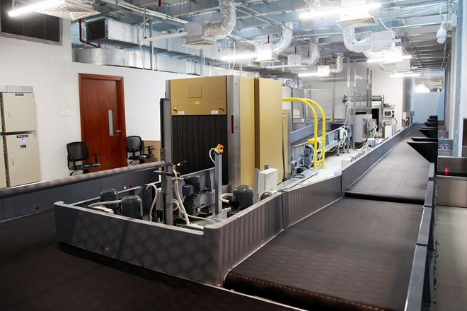 Hệ thống kiểm tra khay tự động.