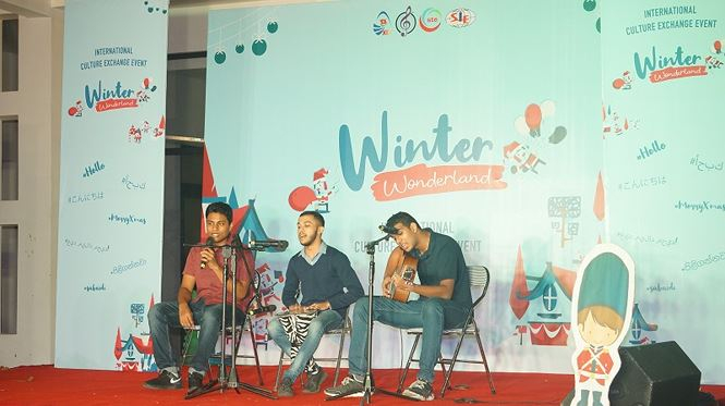 &Acirc;m nhạc lu&ocirc;n l&agrave; cầu nối k&eacute;o c&aacute;c sinh vi&ecirc;n ở mọi quốc gia đến gần với nhau hơn