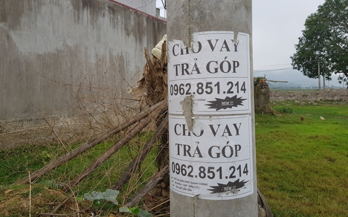 Khắp v&ugrave;ng qu&ecirc; Thanh H&oacute;a nơi đ&acirc;u cũng thấy quảng c&aacute;o cho vay vốn