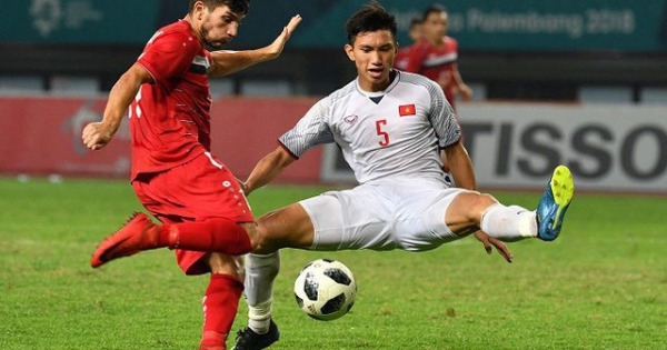 Báo châu Á gọi Văn Hậu là "Maldini của bóng đá Đông Nam Á"