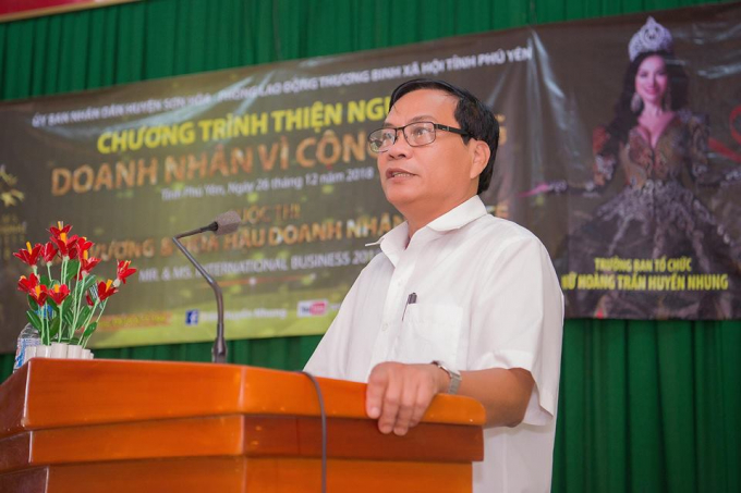 &Ocirc;ng Phạm Đ&igrave;nh Phụng -&nbsp;Ph&oacute; chủ tịch UBND Huyện Sơn Ho&agrave;