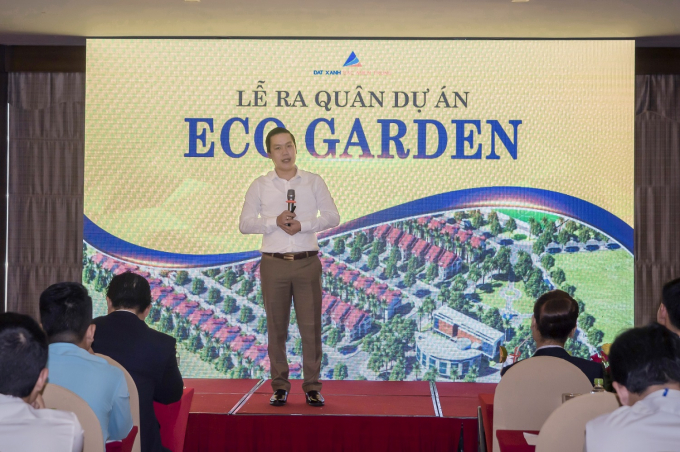 TGĐ Đất Xanh Bắc Miền Trung truyền lửa cho nh&acirc;n vi&ecirc;n bằng c&aacute;c th&ocirc;ng tin thị trường Quảng B&igrave;nh