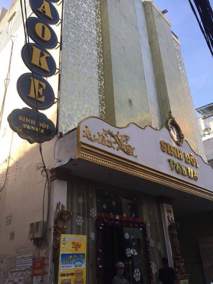 Qu&aacute;n karaoke bị kiểm tra