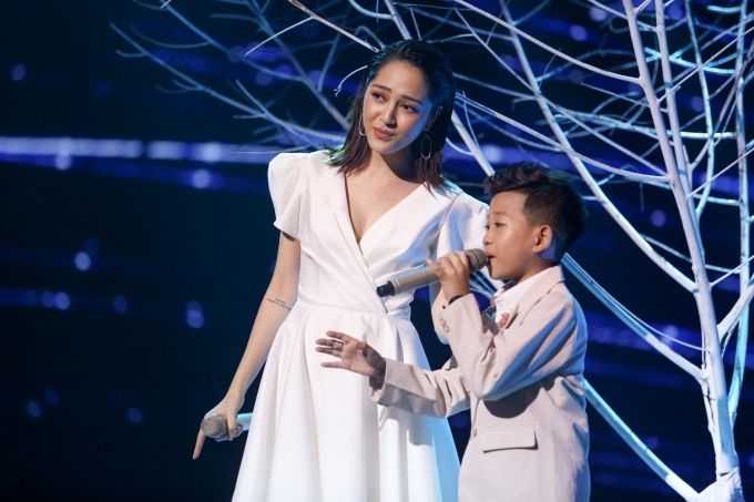 Quỳnh Như l&ecirc;n ng&ocirc;i Qu&aacute;n qu&acirc;n, Lưu Hương Giang - Hồ Ho&agrave;i Anh lần thứ 3 chiến thắng