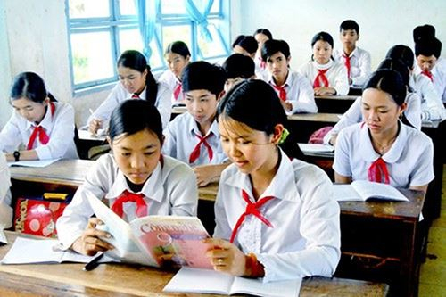 Học h&agrave;nh ở nh&agrave; trường qu&aacute; &aacute;p lực nhưng lại &iacute;t thực tiễn. Ảnh minh họa.