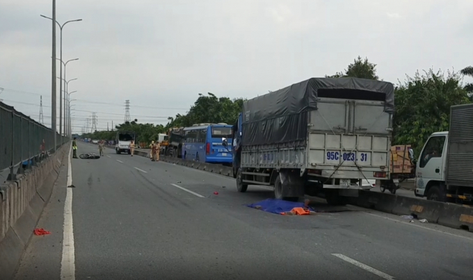 Hiện trường vụ tai nạn thương t&acirc;m.