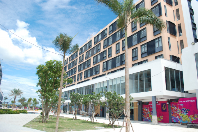 Đối với dự án Khu nghỉ dưỡng và nhà ở cao cấp The Empire, Sở Xây dựng đã cấp phép xây dựng 1.969 căn hộ khách sạn.