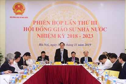 Công nhận 422 GS, PGS năm 2019: Hai giáo sư trẻ nhất đều 38 tuổi