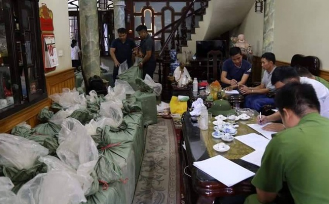 Quảng Ninh tăng cường đấu tranh chống buôn lậu, pháo nổ, vũ khí trái phép trên địa bàn